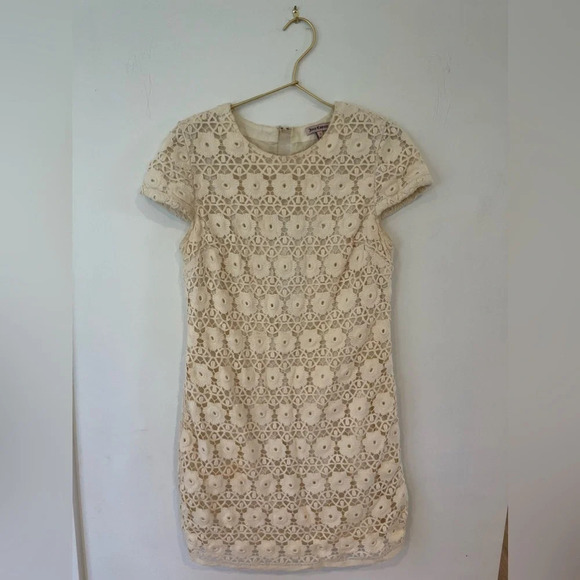 Juicy Couture Dresses & Skirts - Juicy Couture eyelet cream dress size 6